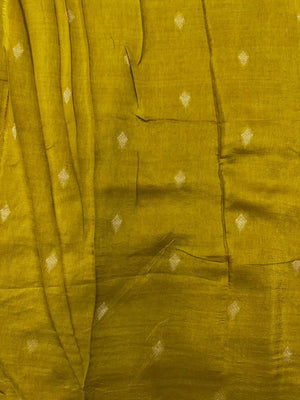 Semi Chiffon Saree – Lightweight, Flowing Fabric
