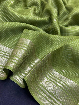 Graceful Malai Cotton Saree with Box Weave Design (Viscose Chex Bute)