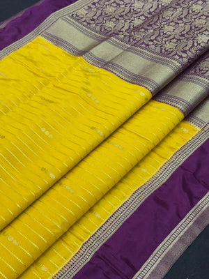 Stunning chex woven pattern