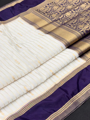 Stunning chex woven pattern