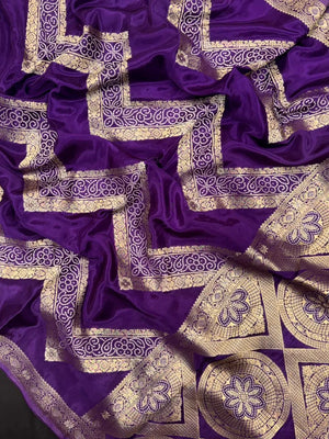 Traditional Mashru Silk Saree with Modern Appeal (Zyra Print)