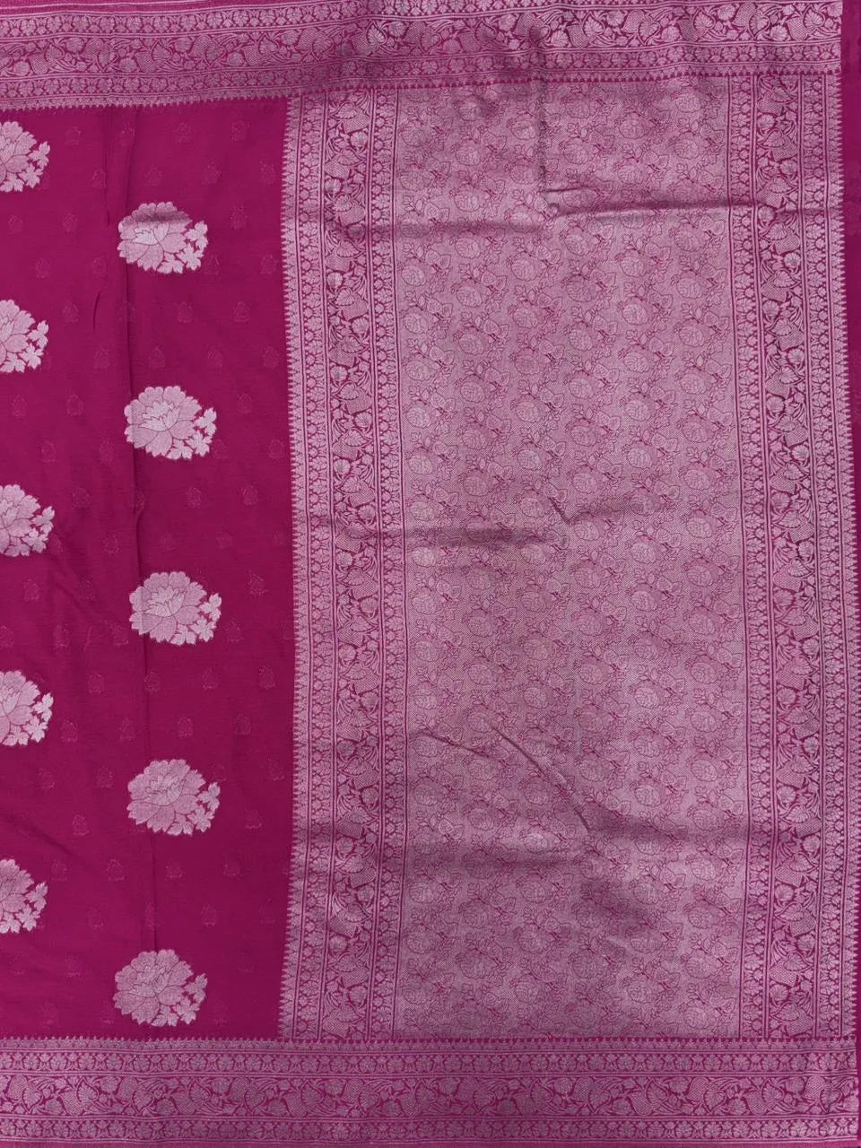 Sleek Chiffon Semi Banarasi Saree For Ethinic Wear-(3D insta shine)