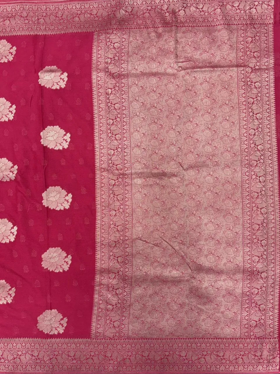 Sleek Chiffon Semi Banarasi Saree For Ethinic Wear-(3D insta shine)