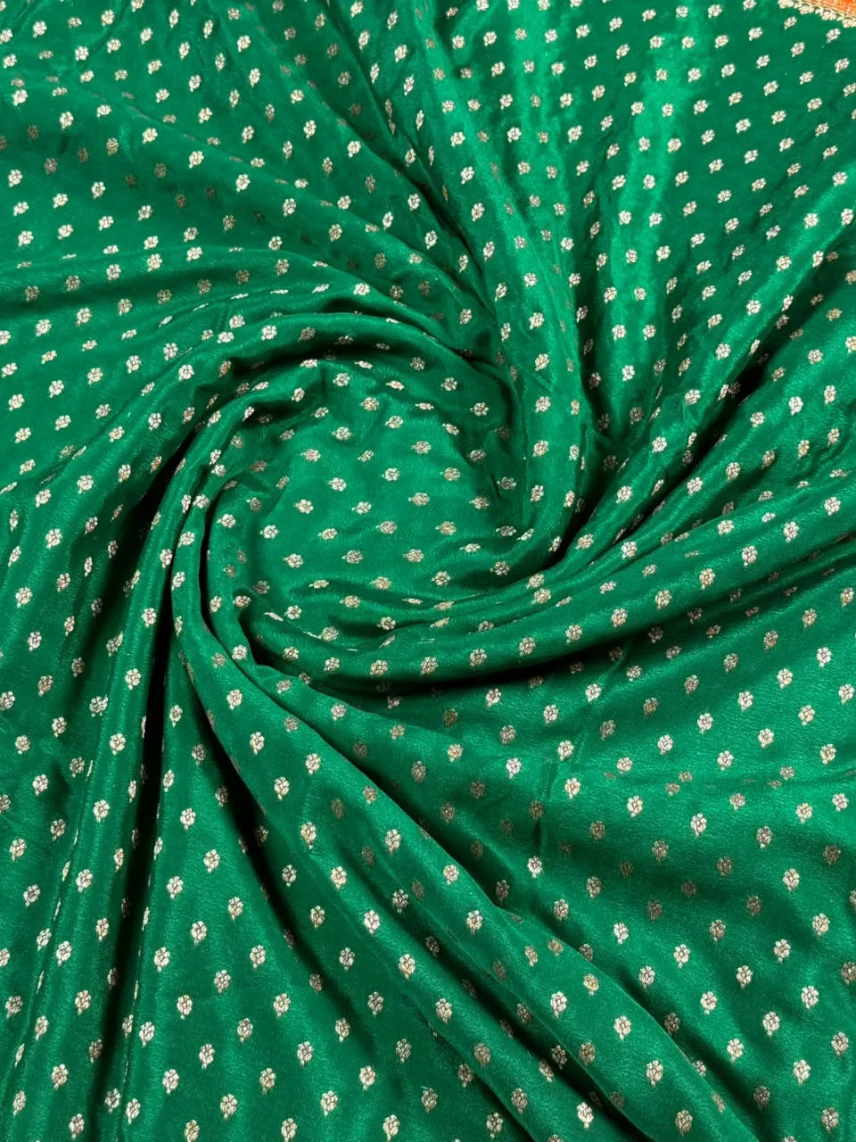 Designer 3D Pattern Pure Banarasi Crepe Silk Saree