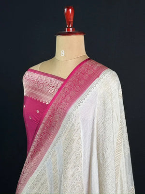 Georgette Saree with Rich Zari Weaving 