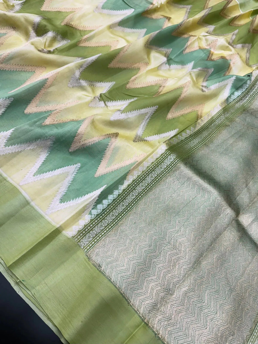 Allover Aada Rankat Saree with Zari Border