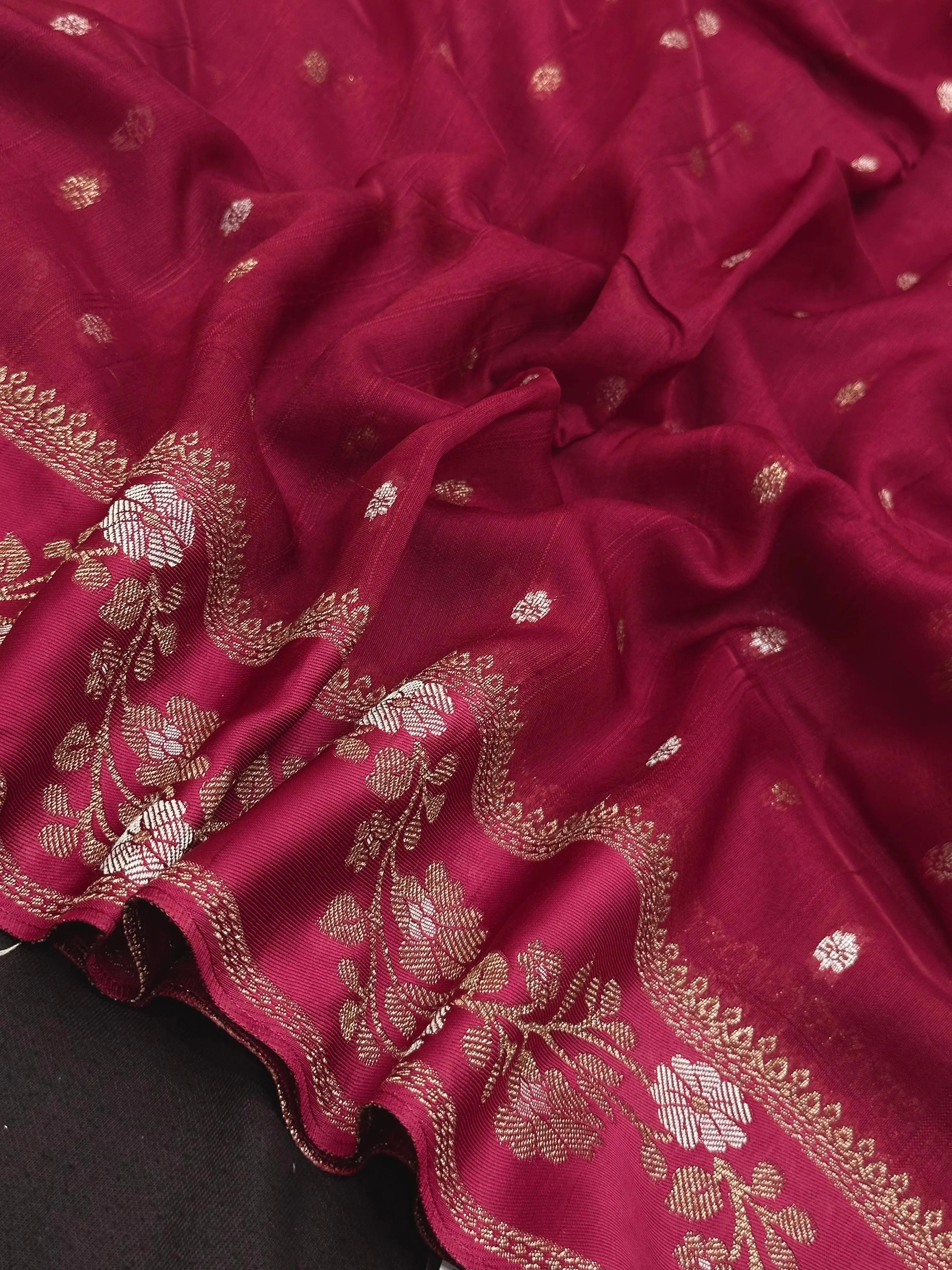 Classic Raw Mango Silk Saree – Perfect Blend of Style & Tradition (Aarzoo Viscose)