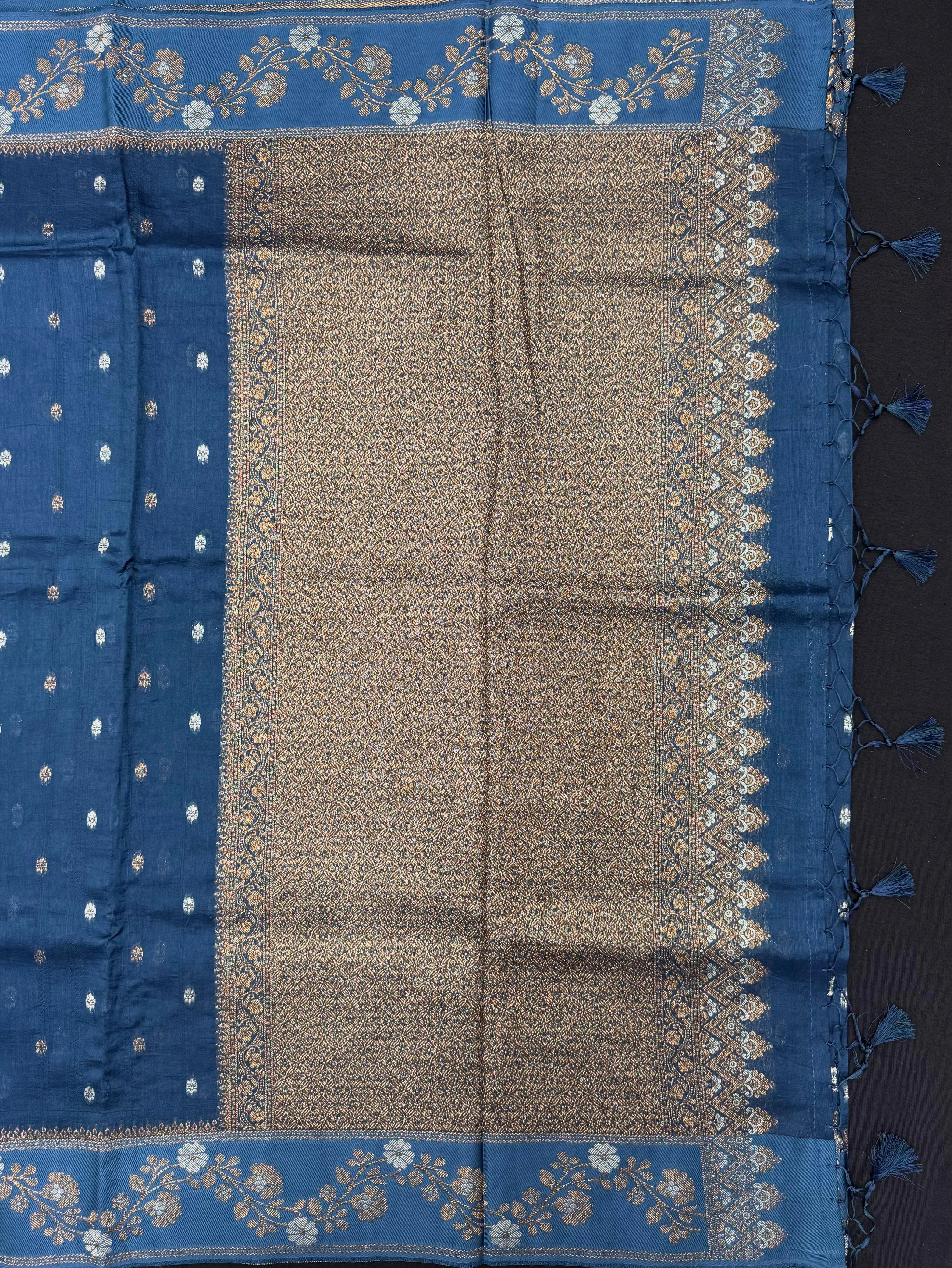 Classic Raw Mango Silk Saree – Perfect Blend of Style & Tradition (Aarzoo Viscose)
