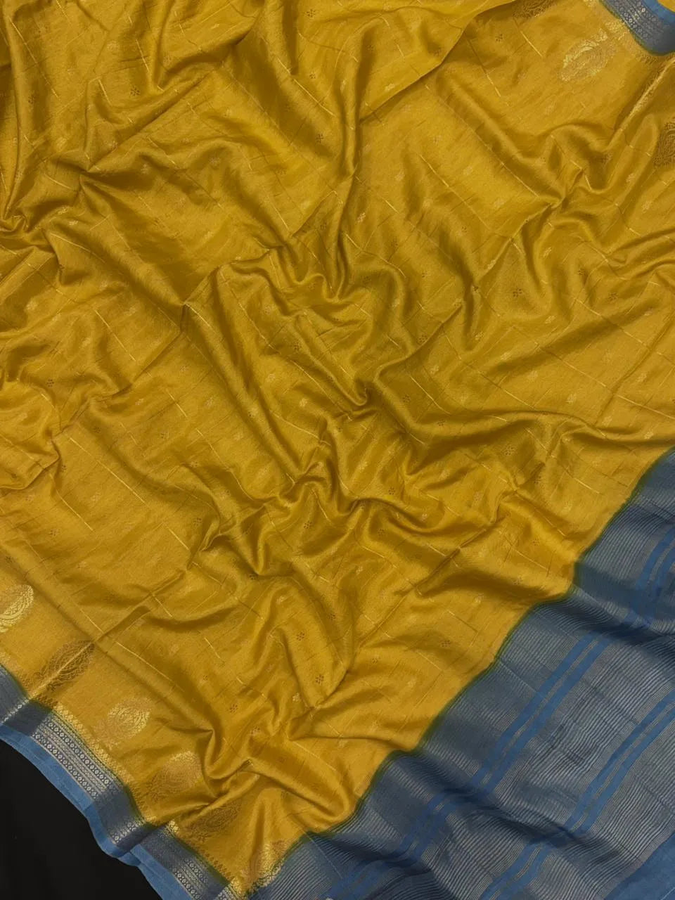 Radiant Charm in Semi Mysore Crepe Silk Saree (Akhoba Print) 