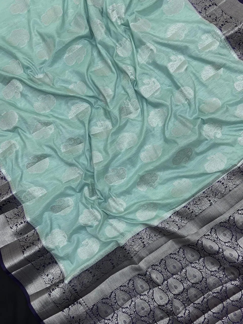 Graceful Flowing Georgette Saree-(Anjali Jaal)