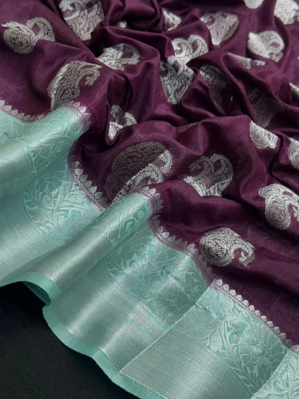 Graceful Flowing Georgette Saree-(Anjali Jaal)