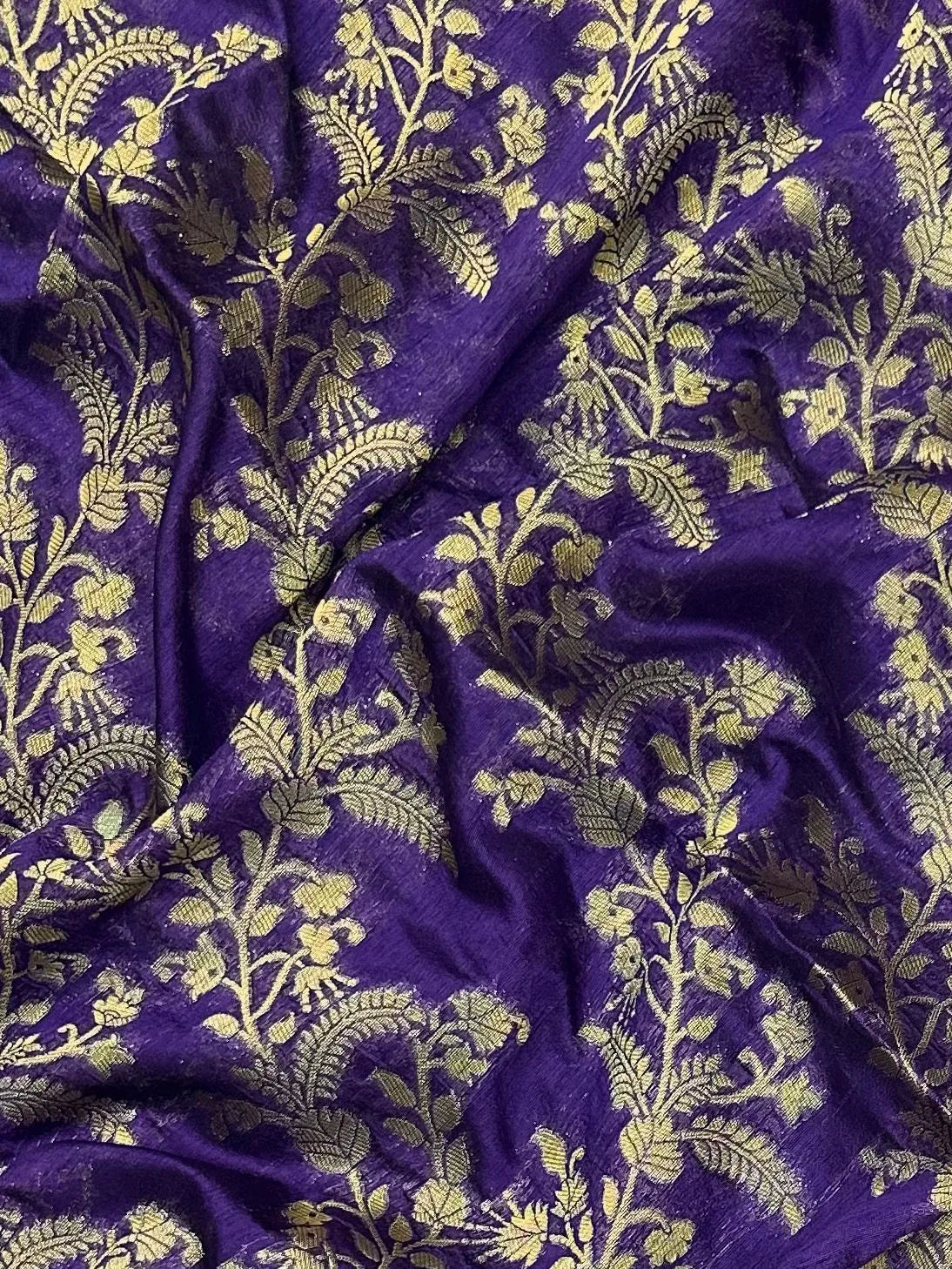 Premium Raw Silk Saree – Rich Texture & Lustrous Finish (Anjali Jaal)