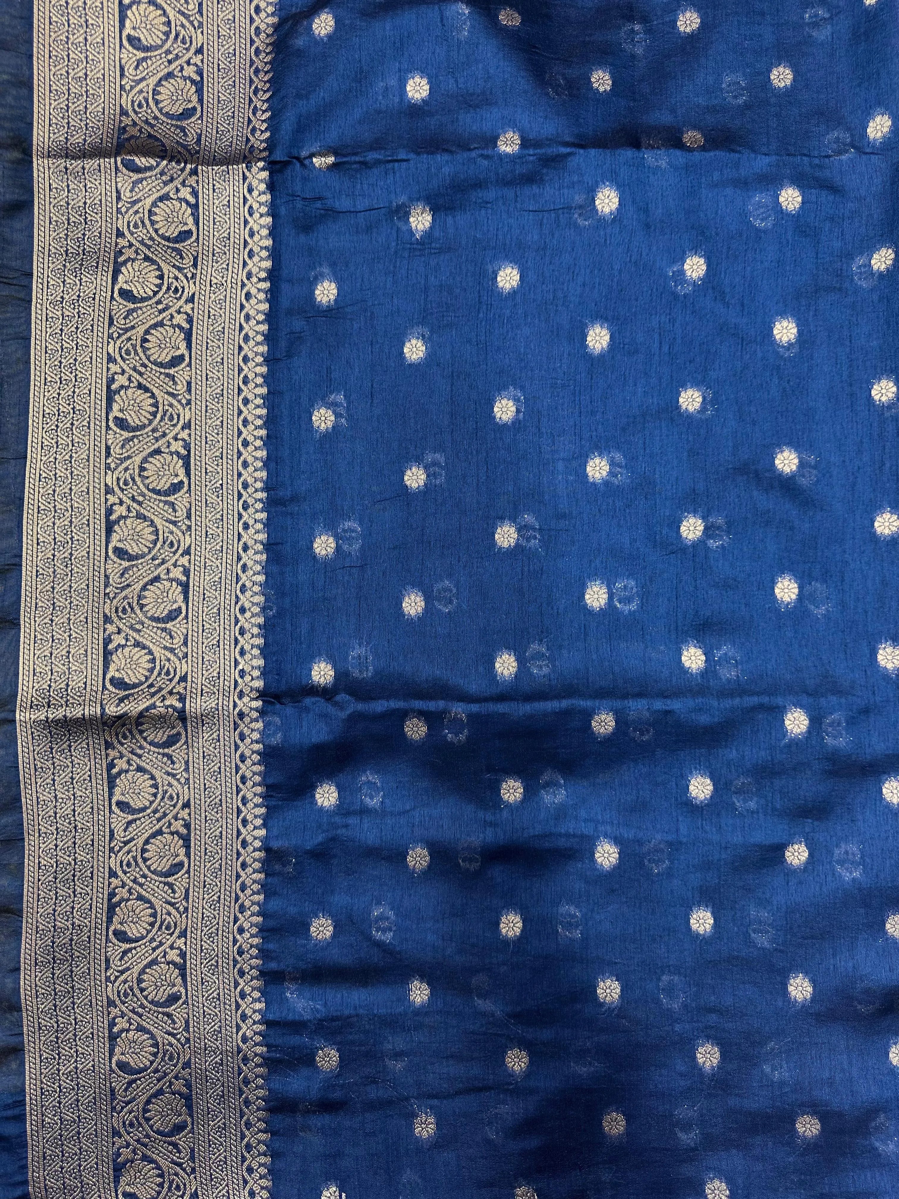 Premium Raw Silk Saree – Rich Texture & Lustrous Finish (Anjali Jaal) 
