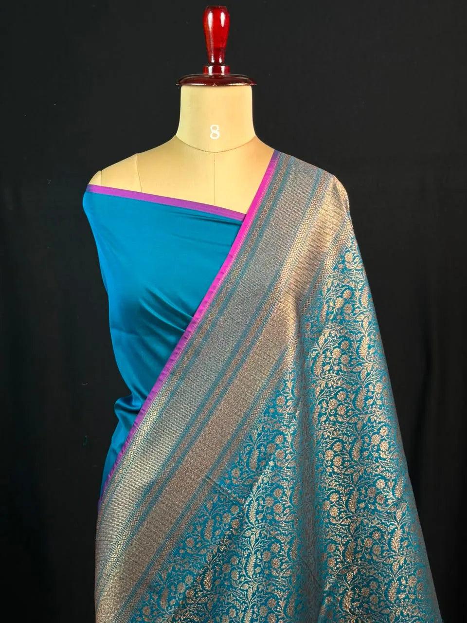 Semi Banarasi Silk Saree-BANARASI BROCADE OFF