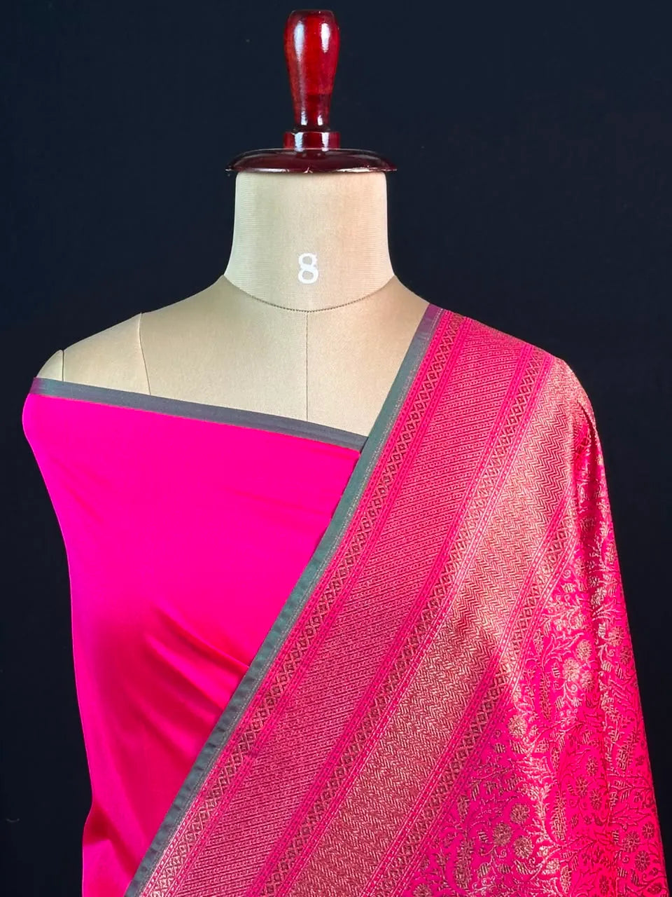 Semi Banarasi Silk Saree-BANARASI BROCADE OFF