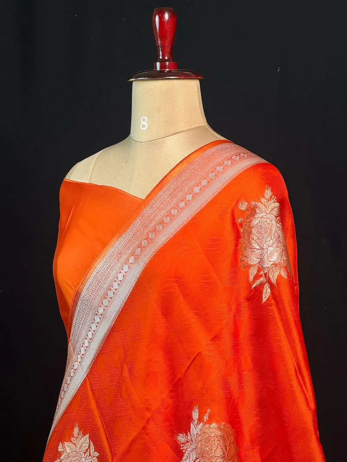 Soft Banarasi Gen Fold Silk Self Saree 