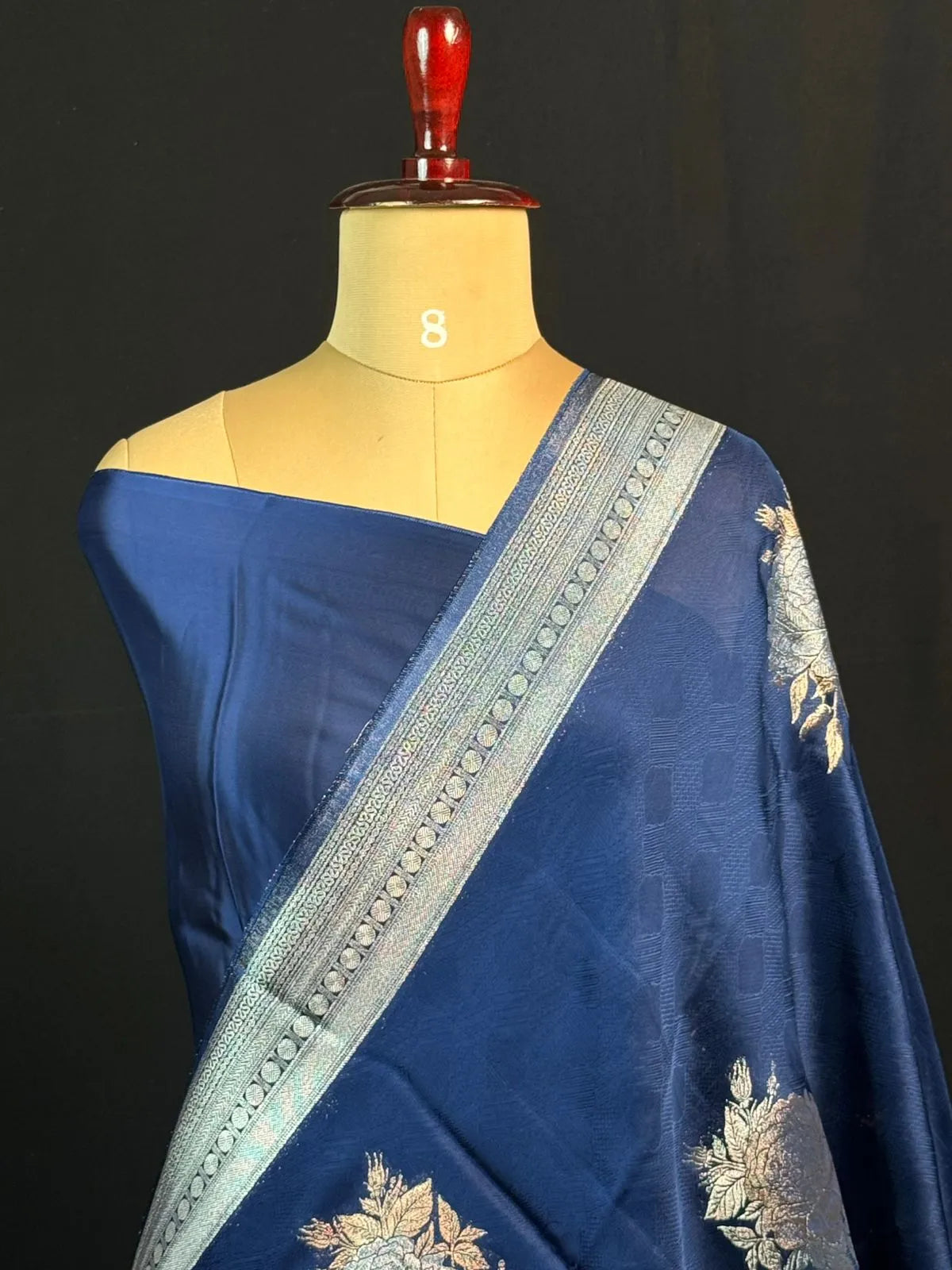 Soft Banarasi Gen Fold Silk Self Saree 