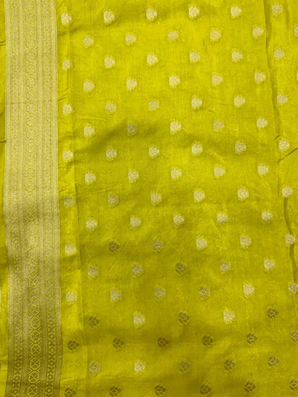 Elegant Semi Mysore Crepe Silk Saree