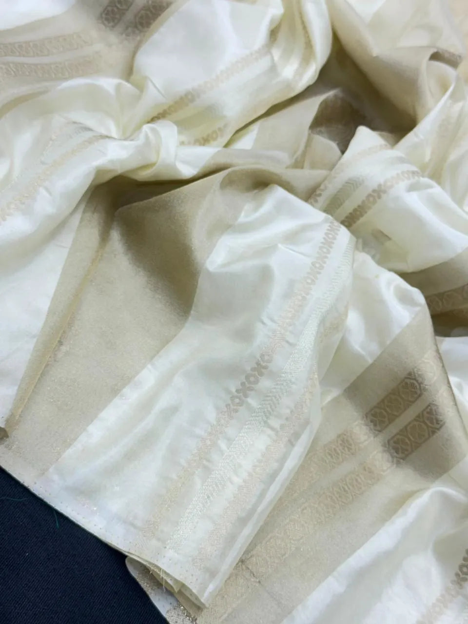 Elegant Semi Mysore Crepe Silk Saree