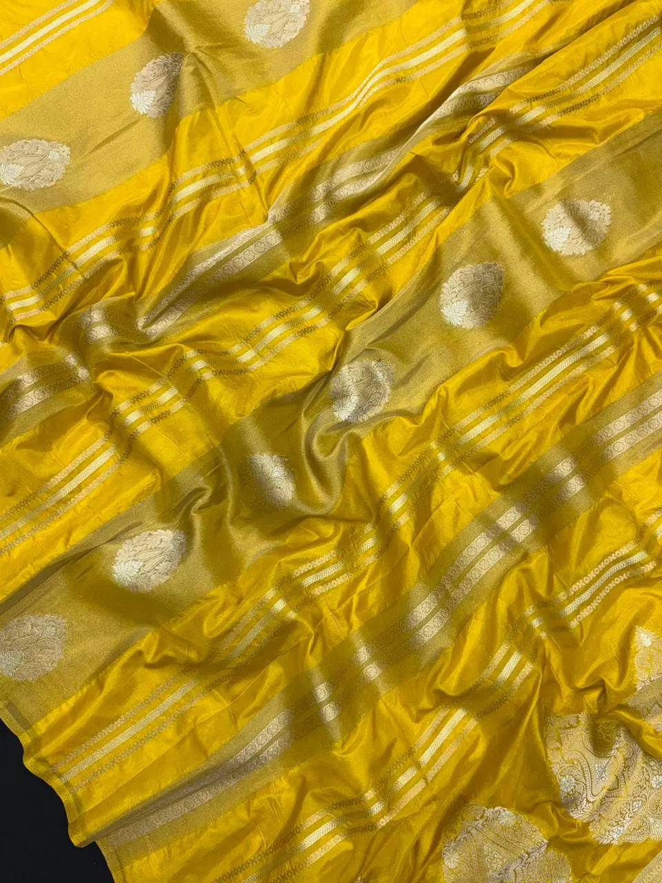 Elegant Semi Mysore Crepe Silk Saree