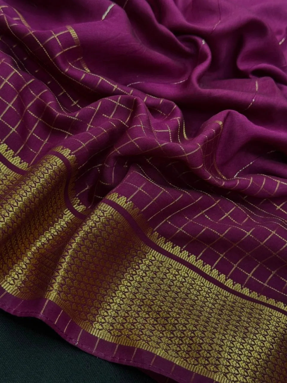 Elegant Malai Cotton Saree – Soft, Comfortable & Traditional Weave (Binny Crape RZ)