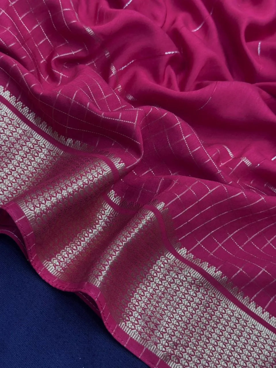 Elegant Malai Cotton Saree – Soft, Comfortable & Traditional Weave (Binny Crape RZ)