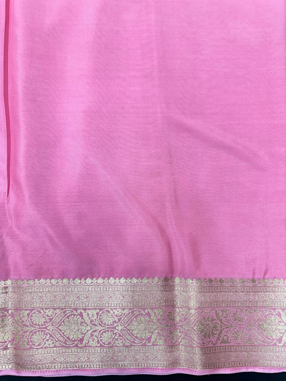 Binny Crepe Saree – Smooth Drape with Effortless Elegance
