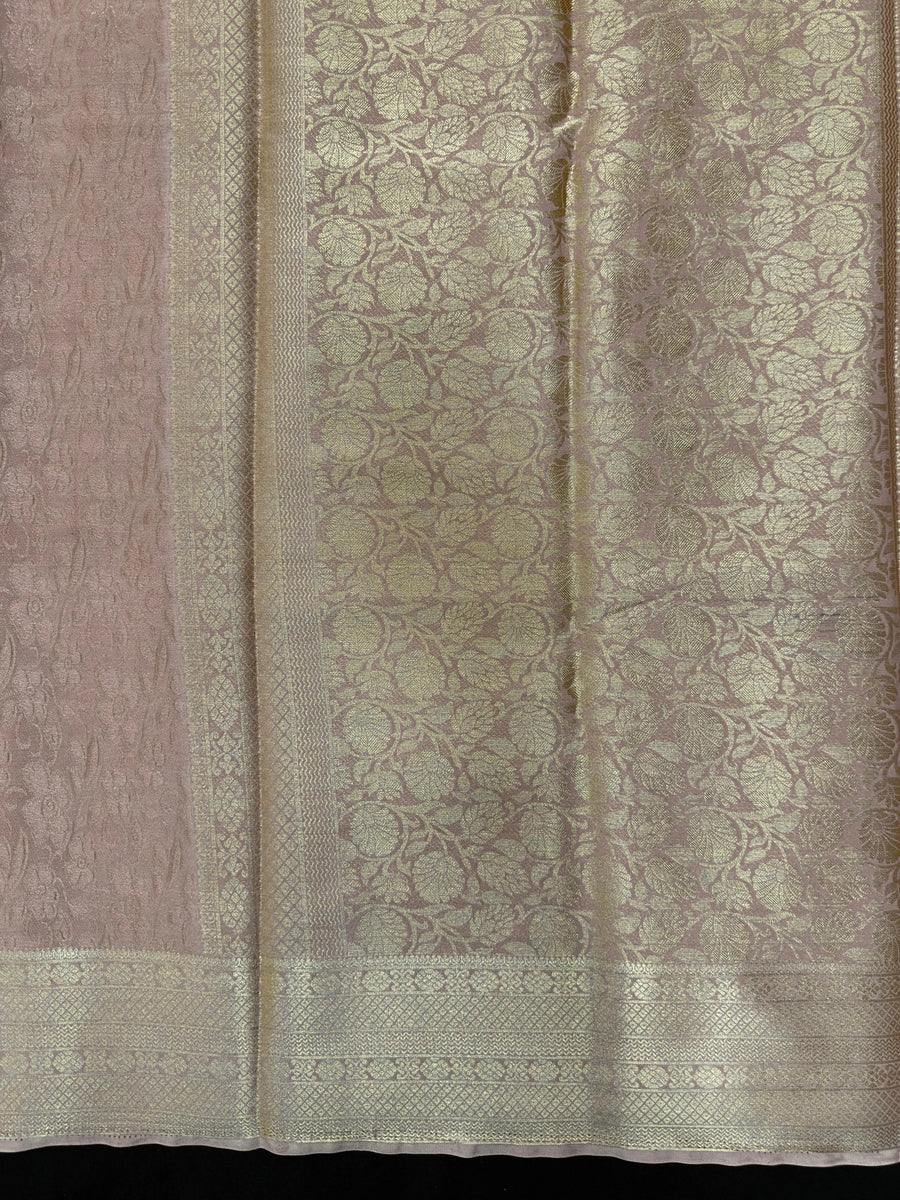 Binny Crepe Silk Saree – Soft Flow with Subtle Shine & Elegance