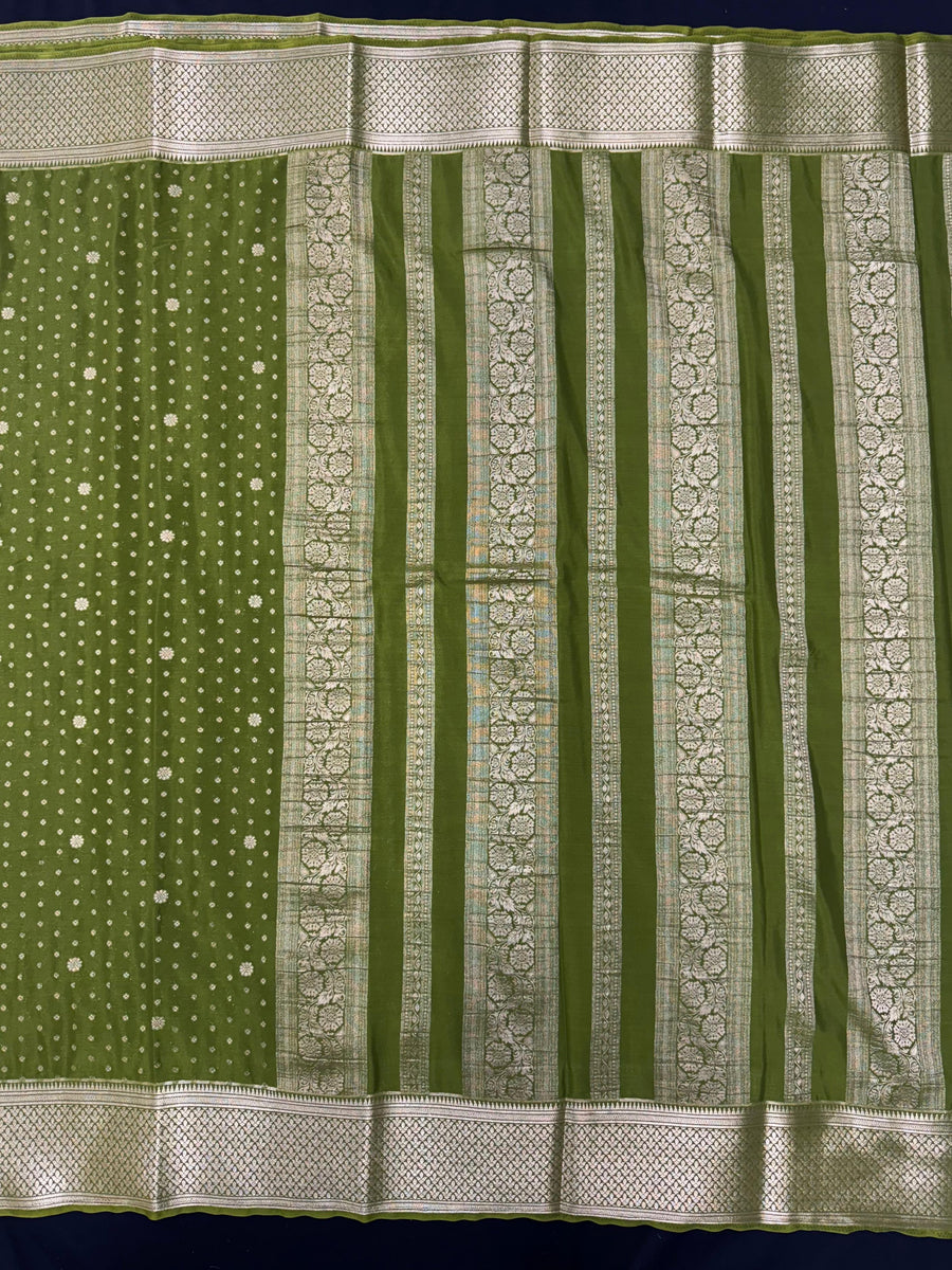 Graceful Drape: Pure Mysore Crepe Silk Saree