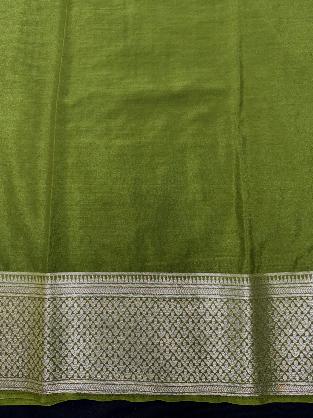 Graceful Drape: Pure Mysore Crepe Silk Saree