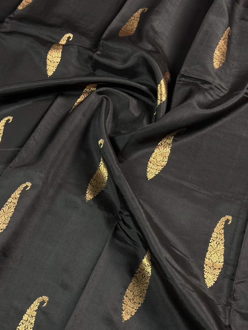 Chokdi Katan Silk Saree