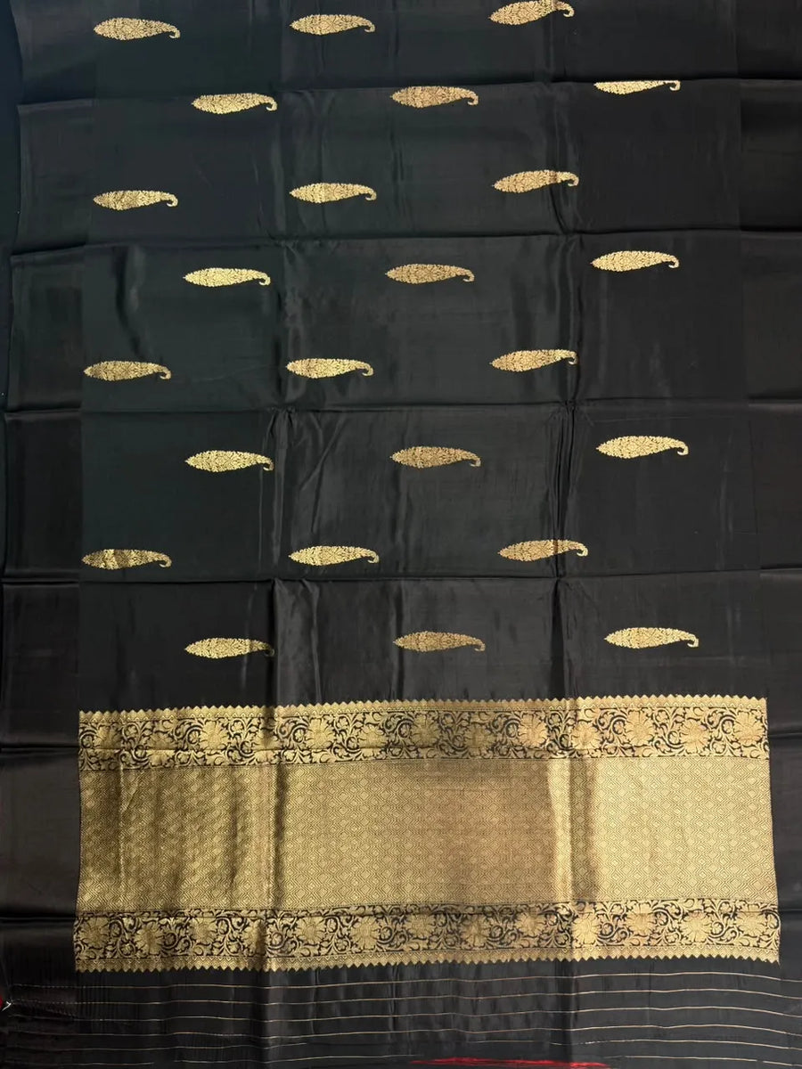 Chokdi Katan Silk Saree