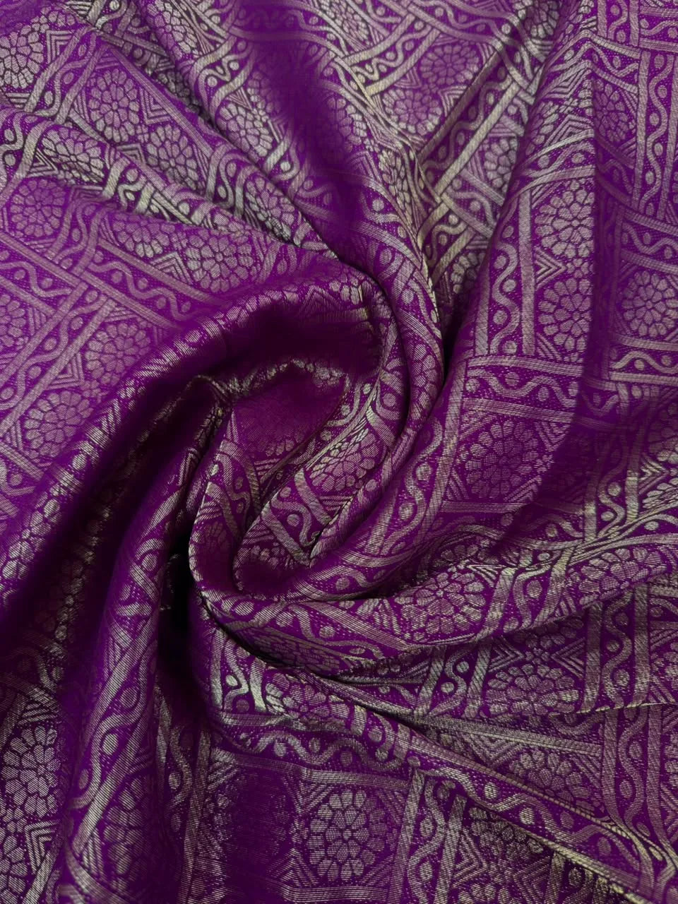 Sophisticated Semi Binny Crepe Silk Saree for Modern Women 