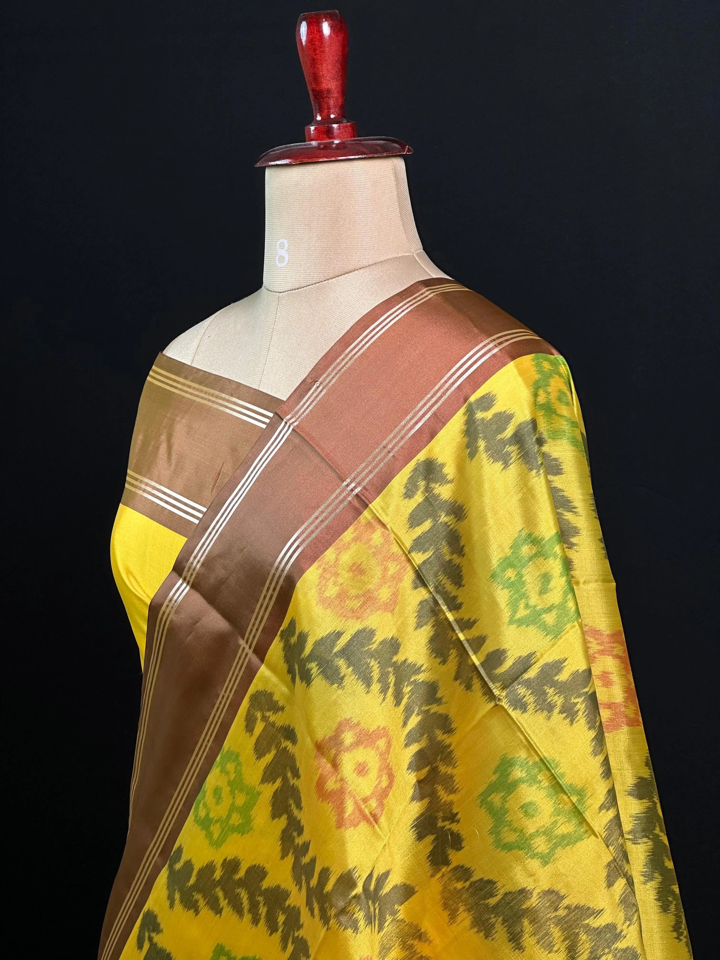 Exclusive Rangkaat Semi Softy Silk Saree 