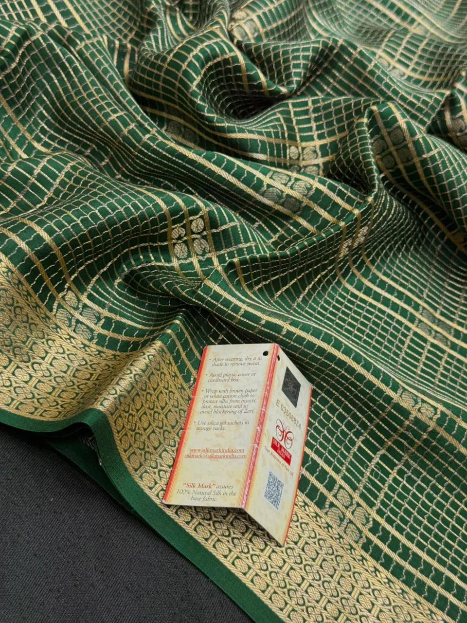 Handwoven Pure Mysore Silk Saree with Royal Chex Pattern (Chamundi)
