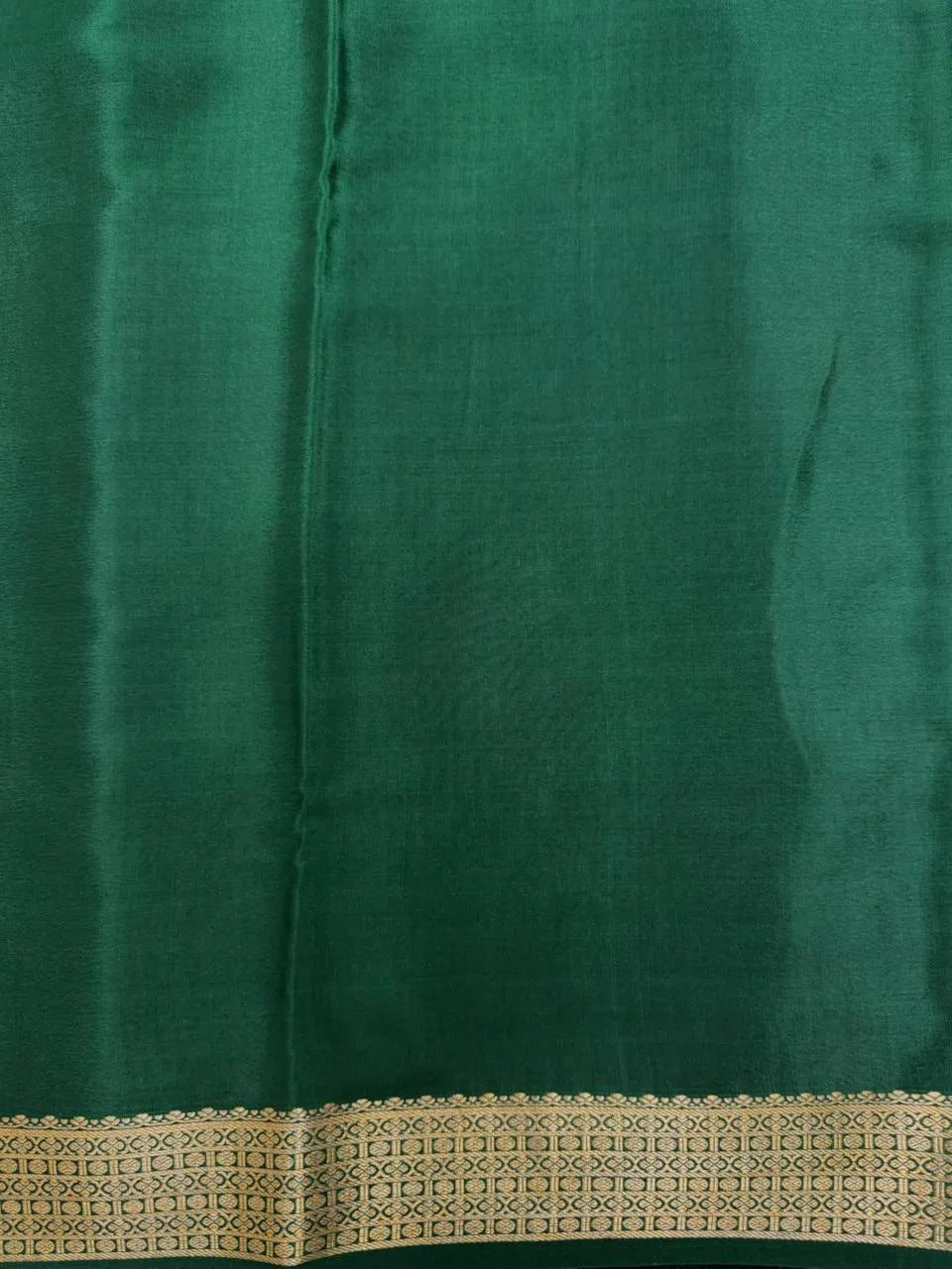 Handwoven Pure Mysore Silk Saree with Royal Chex Pattern (Chamundi)