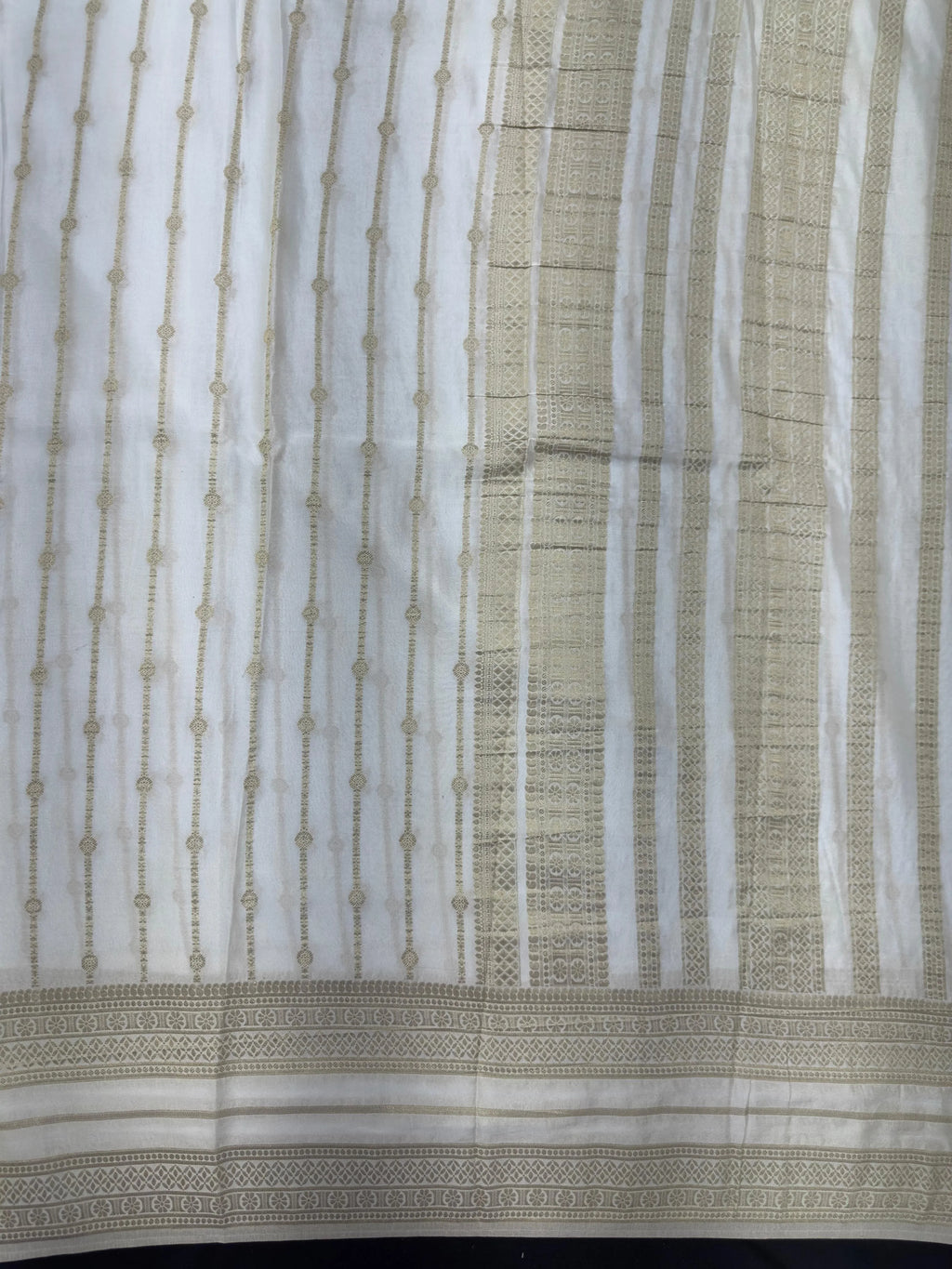 Sleek Chiffon Semi Banarasi Saree For Party wear and Fancy Wear
