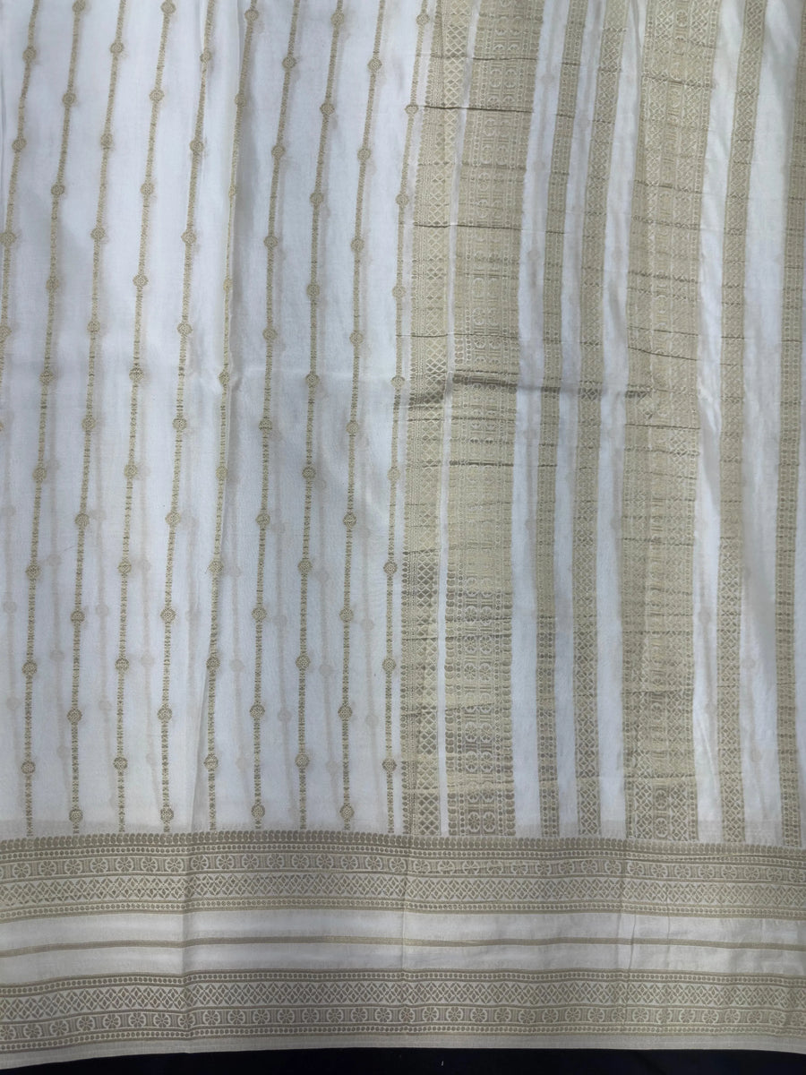 Sleek Chiffon Semi Banarasi Saree For Party wear and Fancy Wear