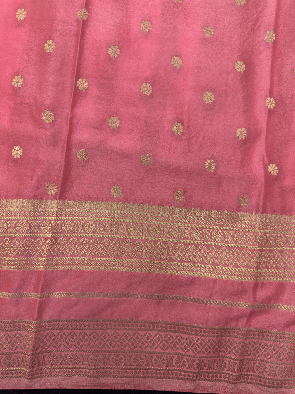 Sleek Chiffon Semi Banarasi Saree For Party wear and Fancy Wear