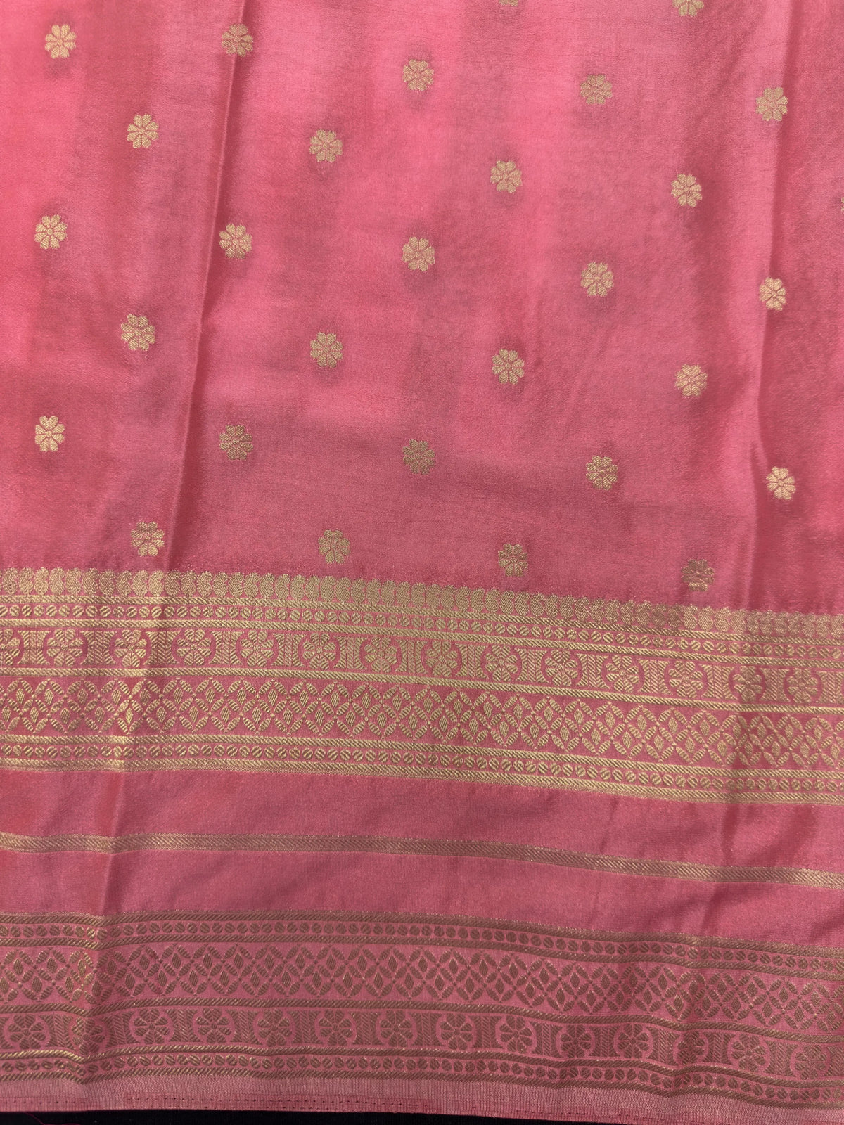 Sleek Chiffon Semi Banarasi Saree For Party wear and Fancy Wear