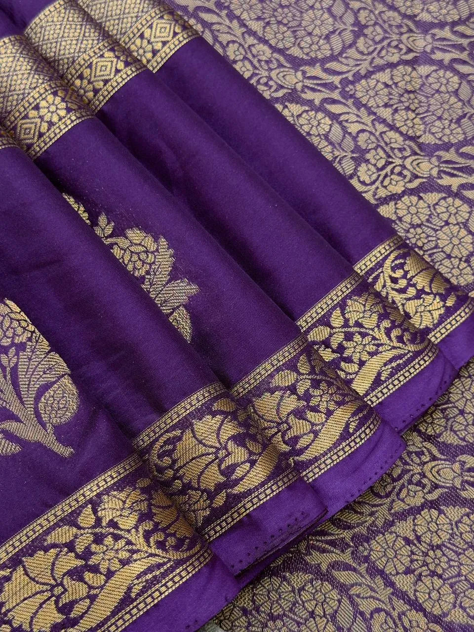 Festive Bentex Buta Crape