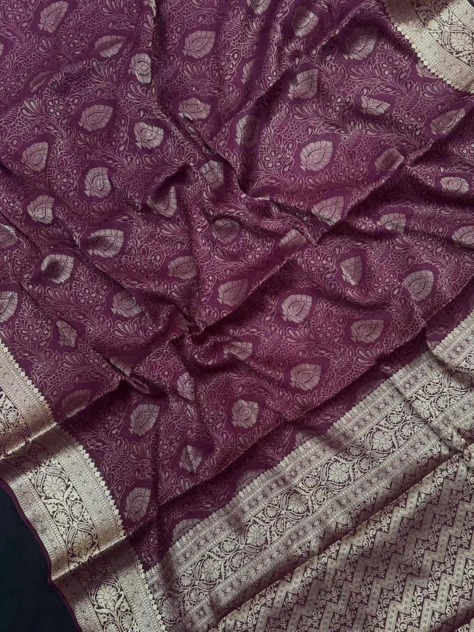 Binny Crepe Saree – Smooth Drape with Effortless Elegance-(Crepe Delight)