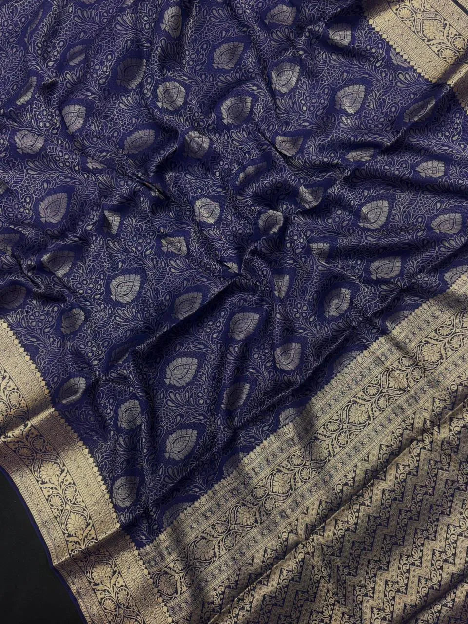 Binny Crepe Saree – Smooth Drape with Effortless Elegance-(Crepe Delight)