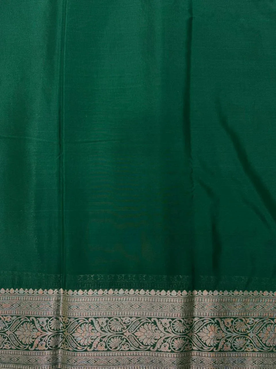 Binny Crepe Saree – Smooth Drape with Effortless Elegance-(Crepe Delight)