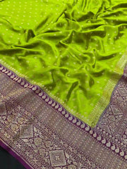Parrot Green