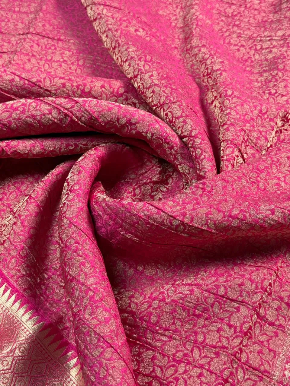 Crush Crepe Silk Saree with Zari Work