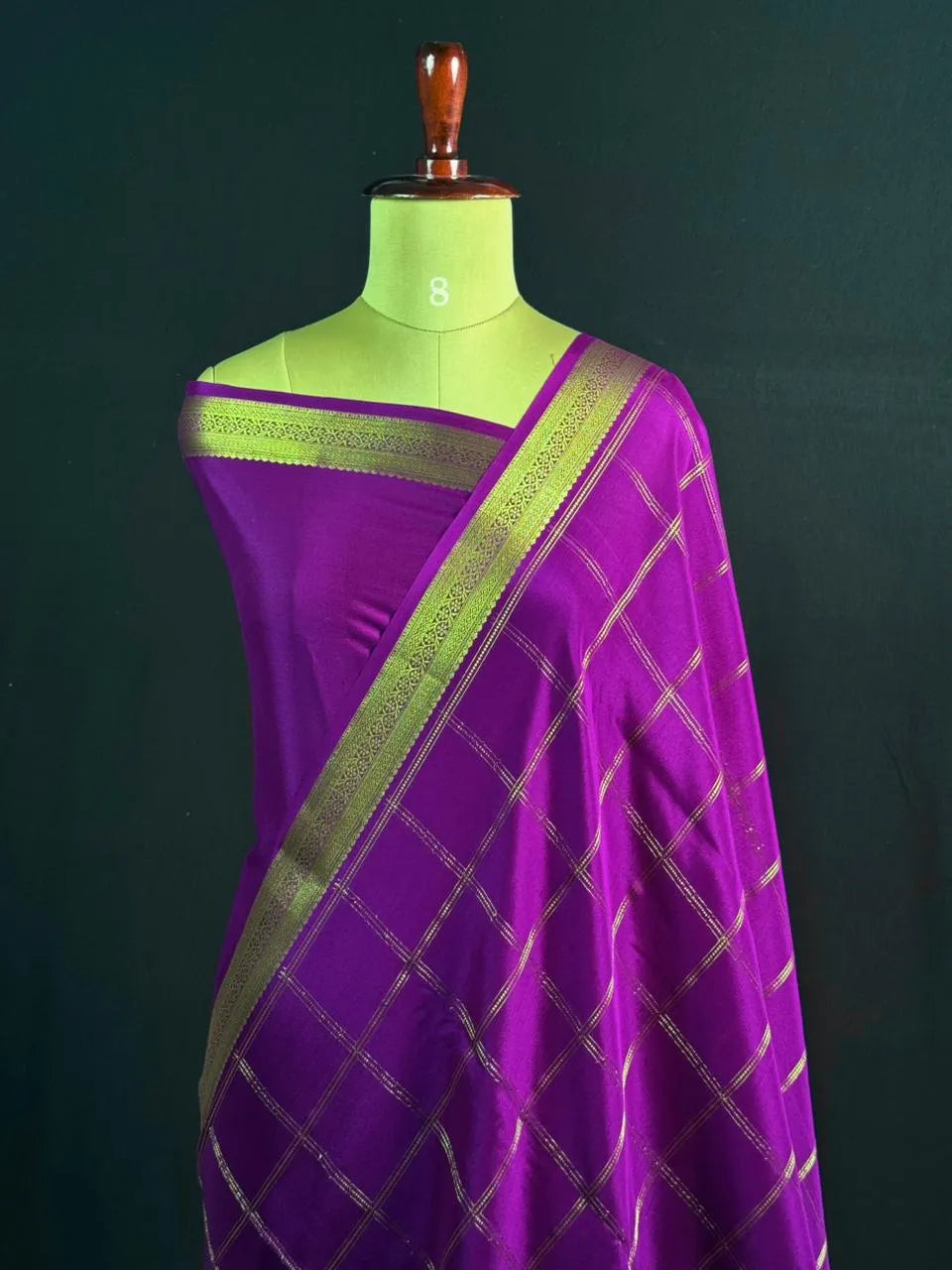 Dhruthi Checks Self Mysore Silk Saree