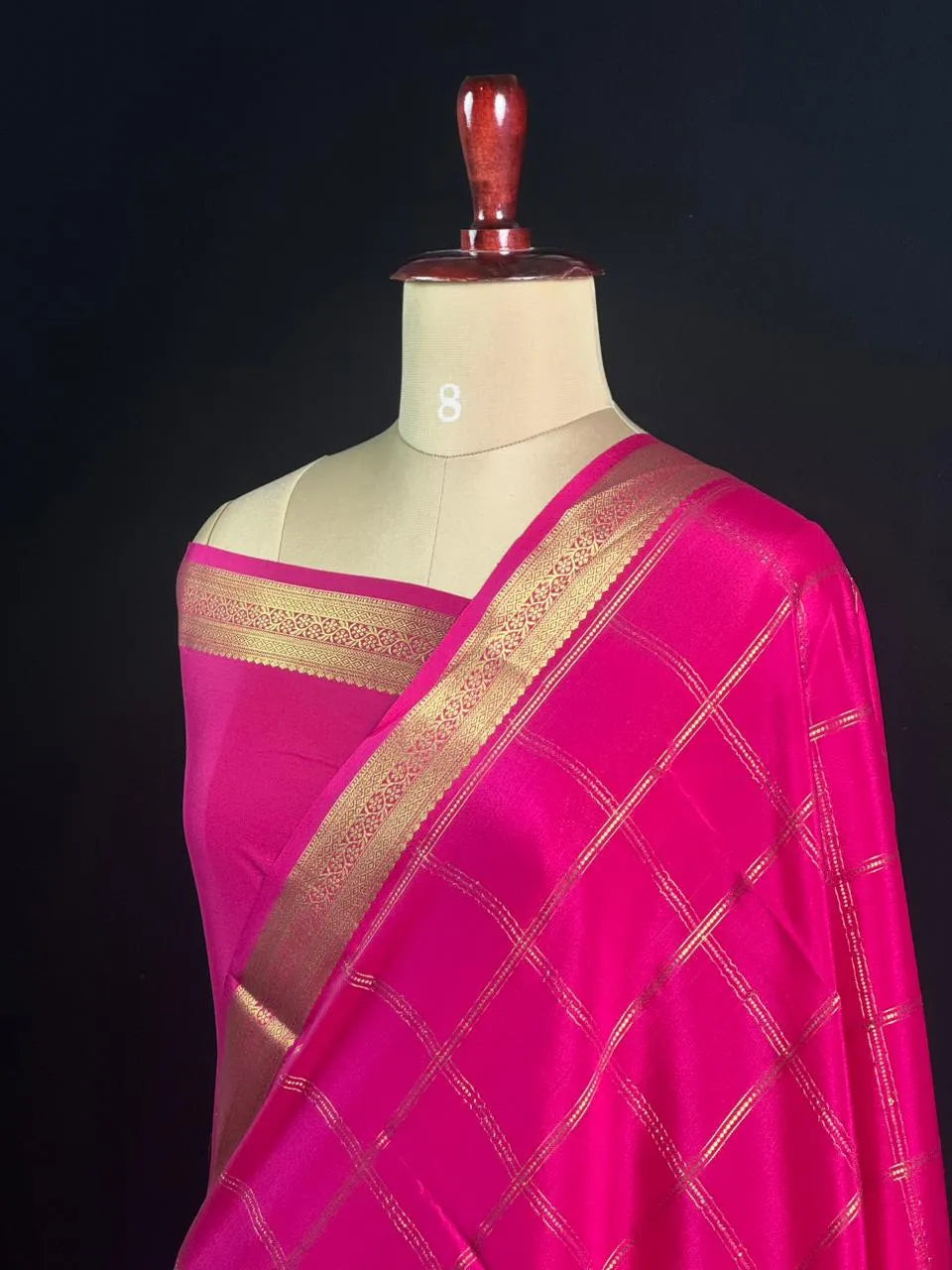 Dhruthi Checks Self Mysore Silk Saree