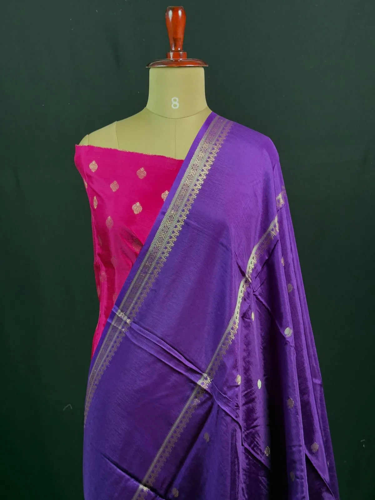 Graceful Semi Dola Viscose Saree for Festive & Party Wear