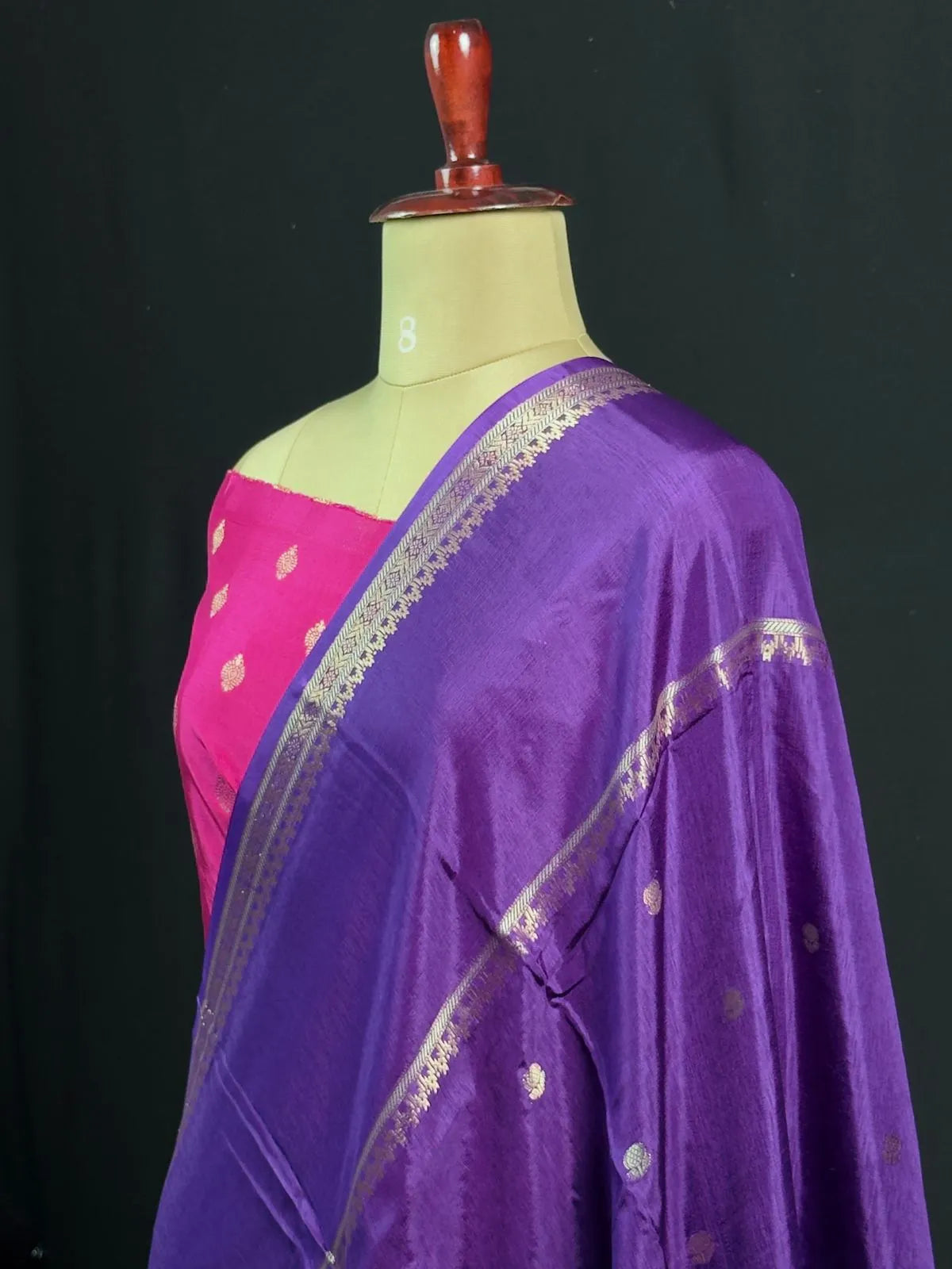 Graceful Semi Dola Viscose Saree for Festive & Party Wear